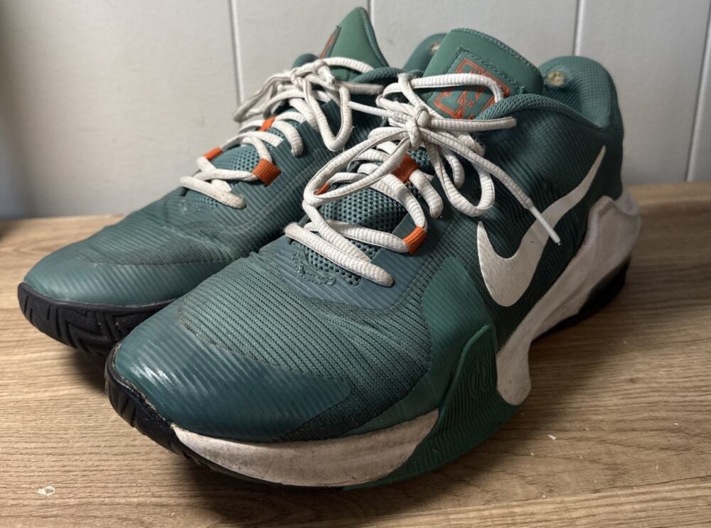 Nike Air Max Impact 4 Green And White Size 10.5 DM1124-300 C2